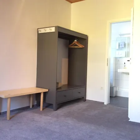 ゲストハウス ペンション コグリン リューベック